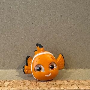 Disney doorables technicolor nemo